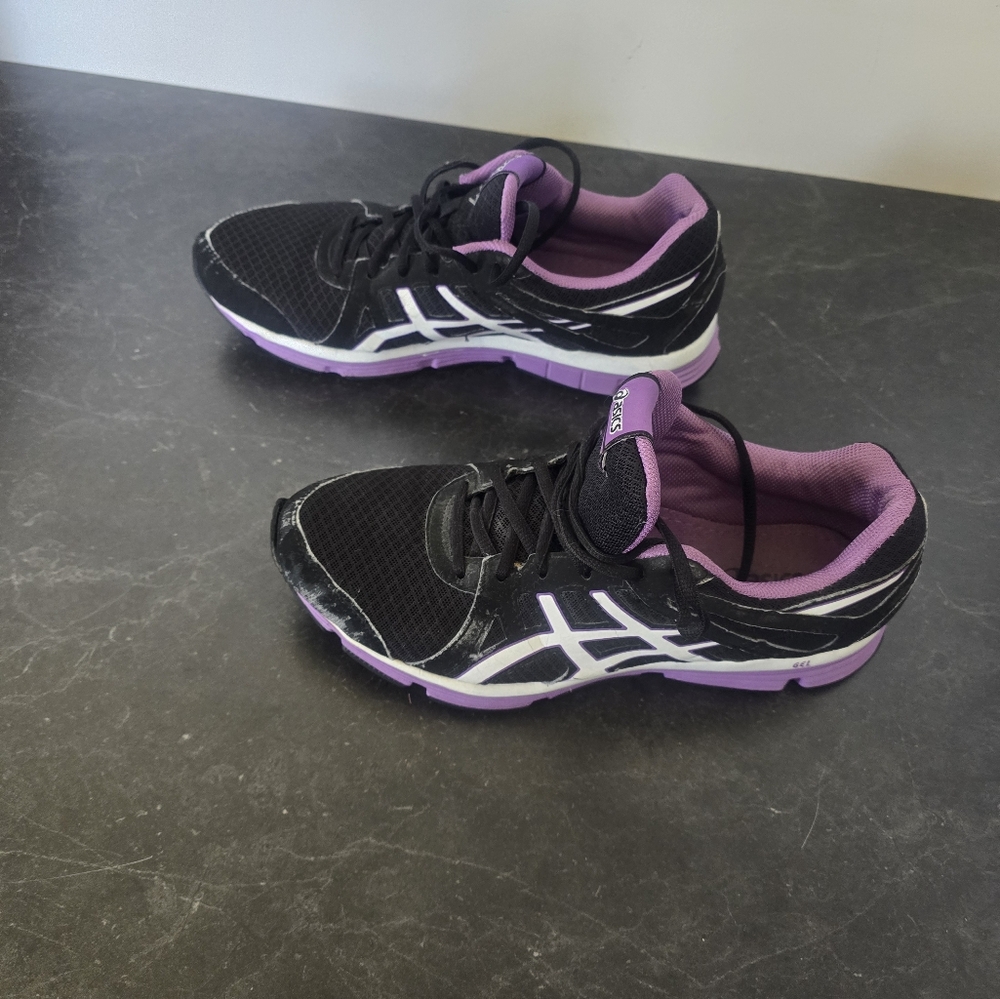 Asics - Picture 3 of 5